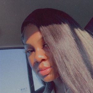 Meet your Posher, Miriam